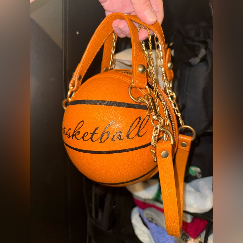 BASKETBALL 🏀 crossbody bag